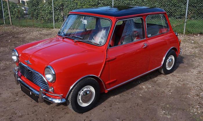 1 Black over Tartan red 1965 Morris Cooper S MK1 British built image (3).jpg