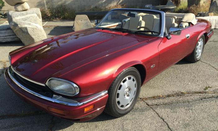 1 Jaguar XJS Celebration Edition Moroccan Red convertible 1996 images (1).jpg