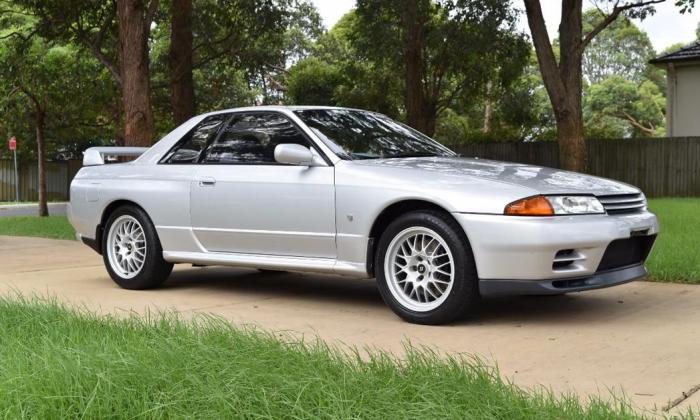 1 Spark Silver R32 GTR V-Spec 1 1993 Australia immaculate images (2).jpg