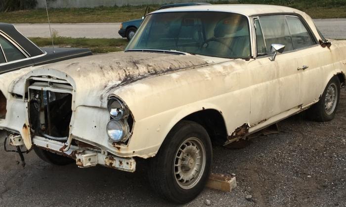 1967 Mercedes 250SE Coupe sunroof white unrestored (1).jpg