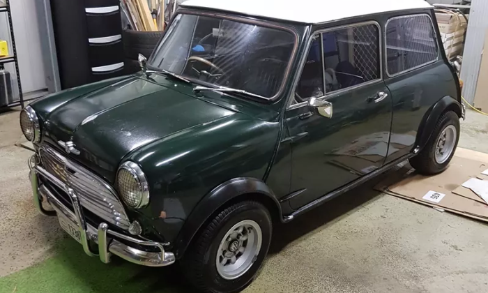 1968 Morris Cooper S MK1 BRG part restoration images Australia (1).png