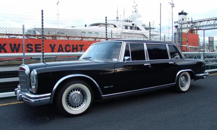 1970 Mercedes 600 Pullman Limousine Grosser black NZ (1).jpg