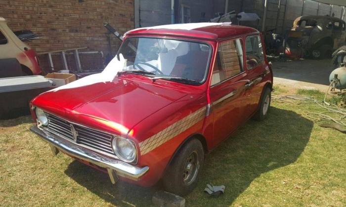 1971 South African Leyland Mini Clubman (1).jpg