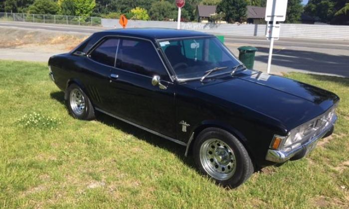 1972 Mitsubishi Galant hardtop coupe with 6G73 engine (1).jpg