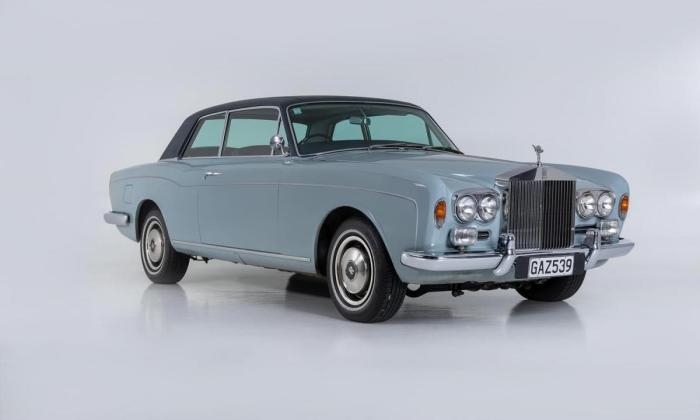 1973 Rolls Royce Corniche Blue New Zealand images (1).jpg