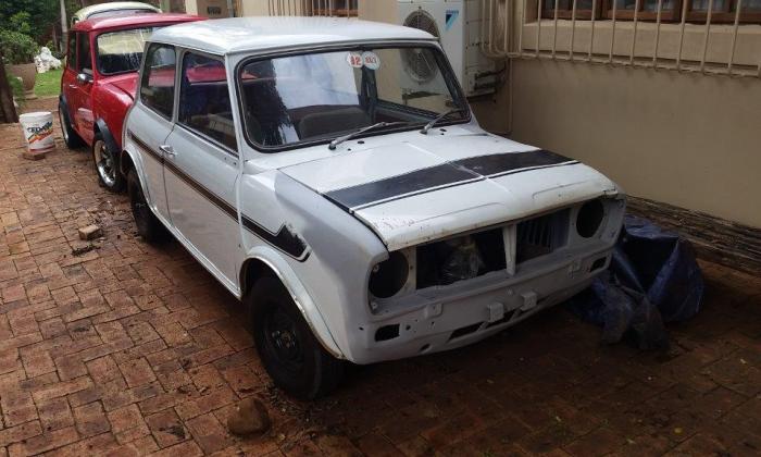 1974 Leyland Mini GTS early in white paint (4).jpg