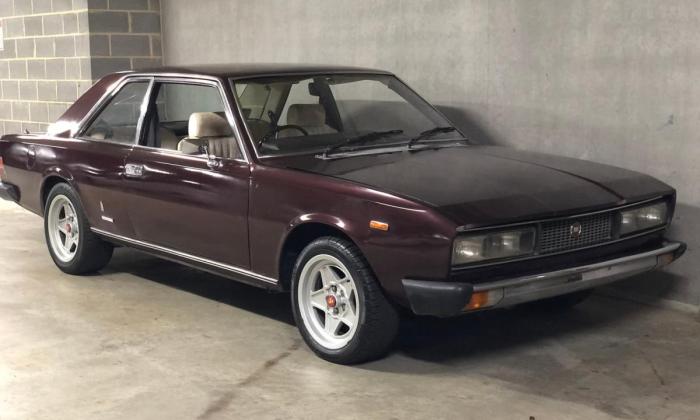 1975 Fiat 130 coupe maroon restored Australia rhd (23).jpg