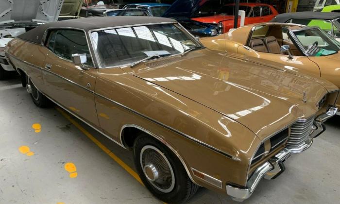 1975 Ford Landau Australia Gold paint images 2021 (3).jpg