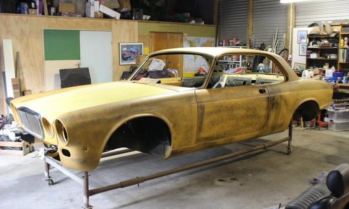 1975 Jaguar XJC coupe partly restored project images NZ (10).jpg