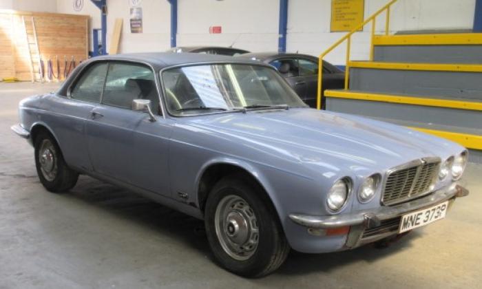 1976 Jaguar XJC coupe 4.2 Lavender paint images (7).jpg