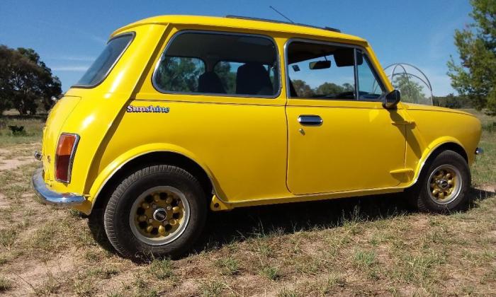 1977 Leyland Mini S Sunshine Images Yellow (4).jpg