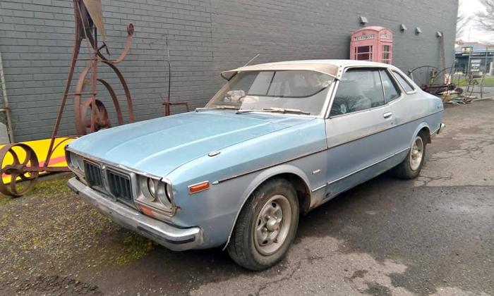 1978 Datsun 200B SSS Coupe blue images (15).jpg