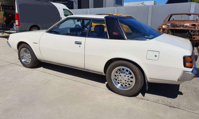 1978 Mitsubishi Scorpion white Dodge Challenger coupe (1).jpg