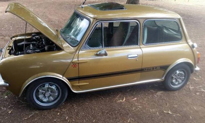 1978 Nugget Gold Mini 1275 LS September 2017 found (6).JPG