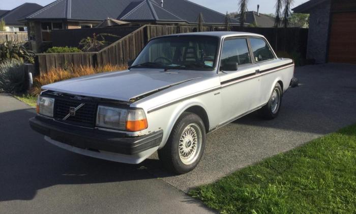 1979 Volvo 242 GT located NZ images Mystic Silver (1).jpg