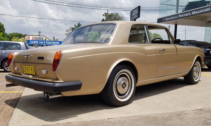 1980 Golden Sand Rolls Royce Corniche Coupe 2 door sedan (3).png