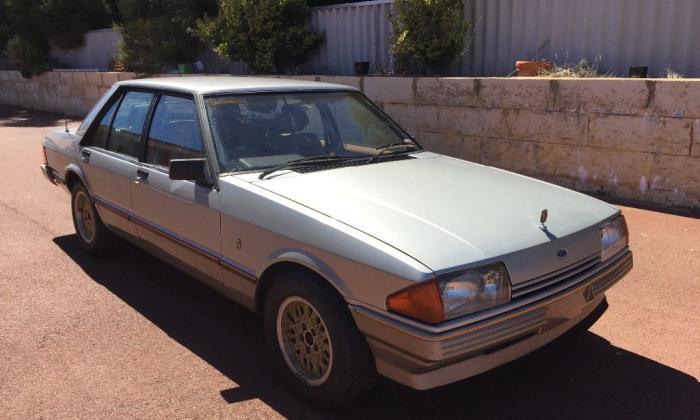 1982 All silver XE Fairmont Ghia ESP V8  (1).jpg