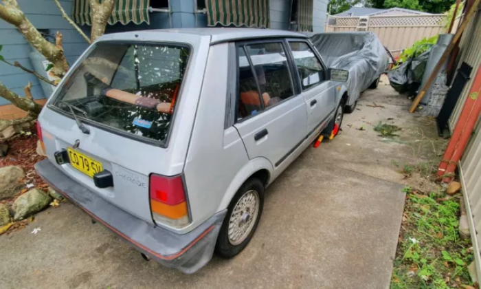 1986 Daihatsu Charade Turbo G11 5 door (2).png