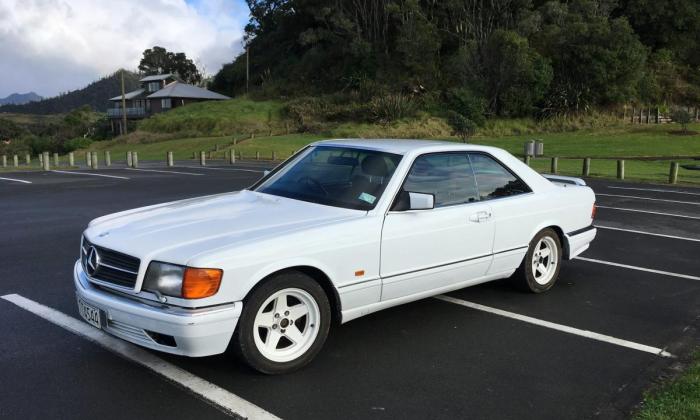 1988 Mercedes 420 SEC coupe white with red cloth trim images (16).jpg