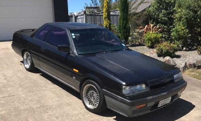 1988 Nissan Skyline GTS-X R31 black on grey images (4).jpg