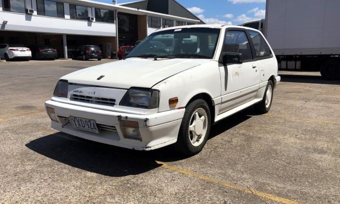 1988 Suzuki Swift GTI Mk1 white Australia (10).jpg