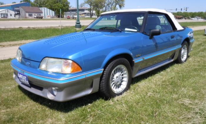 1989 Ford mustang GT front end.jpeg