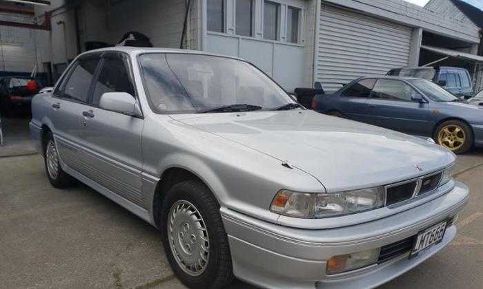 1989 Mitsubishi Galant VR-4 Turbo AWD Silver original condition (1).jpg