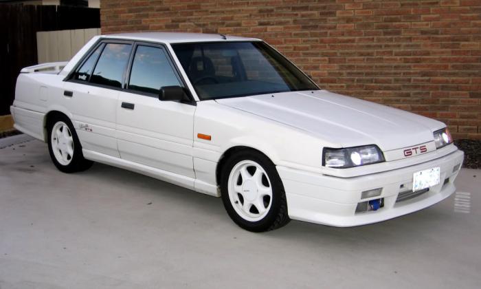 1990 Nissan Skyline R31 GTS2 Police car classic white register (1).jpg