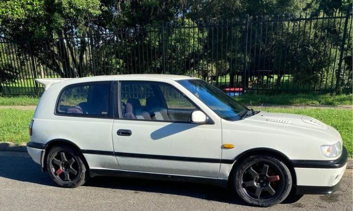 1992 White Pulsar GTiR for sale Australia Sydney write off (11).jpg