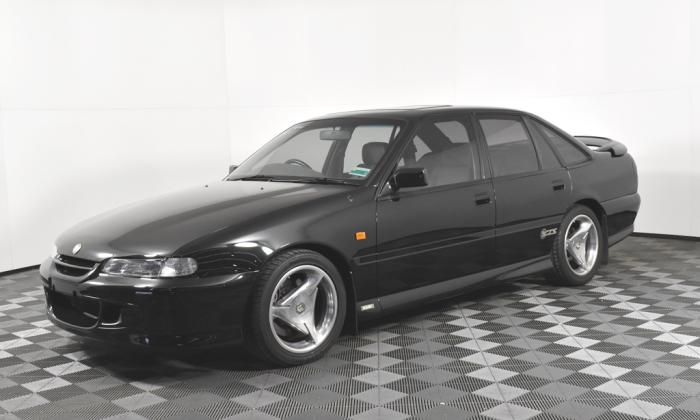 1995 Black HSV VS GTS manual sedan australia images (1).jpg