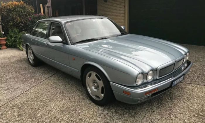 1995 Jaguar XJR (X306) 6 cylinder blue images RHD Australia (4).png