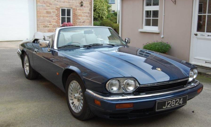 1995 Jaxuar XJS Convertible Celebration Edition Blue (1).png