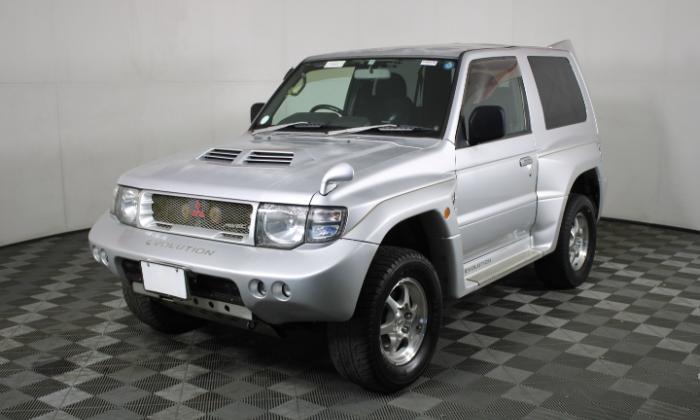 1997 Mitsubishi Pajero Evolution Australia silver for sale 2021 (1).jpg