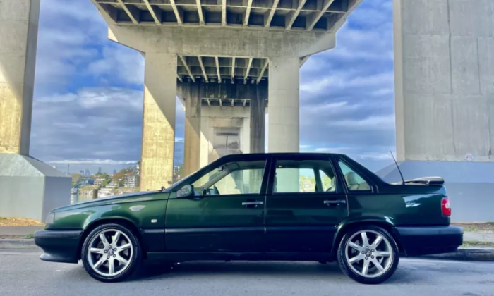 1997 Volvo 850 R Sedan green images Australia RHD (1).png