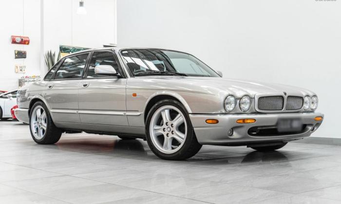 1999 Jaguar XJR V8 X308 Sedan silver for sale Australia (1).jpg