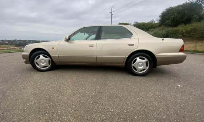 1999 Lexus LS400 for sale Australia gold images NSW (1).png