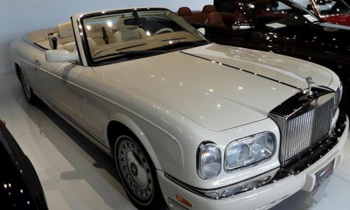2000 Roills Royce Corniche white paint images Dec 2020 (1).jpg