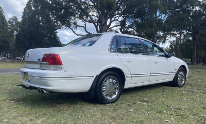 2000 model Ford LTD AU Fairlane V8 White for sale 2022 images (7).jpg