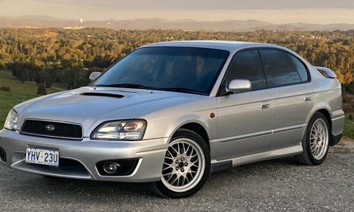 2002 Subaru Liberty Legacy B4 Turbo sedan silver images (1).jpg