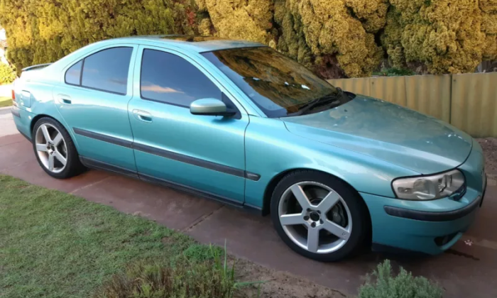 2003 Volvo S60 R Sedant AWD Turbo Australia Blue images (1).png