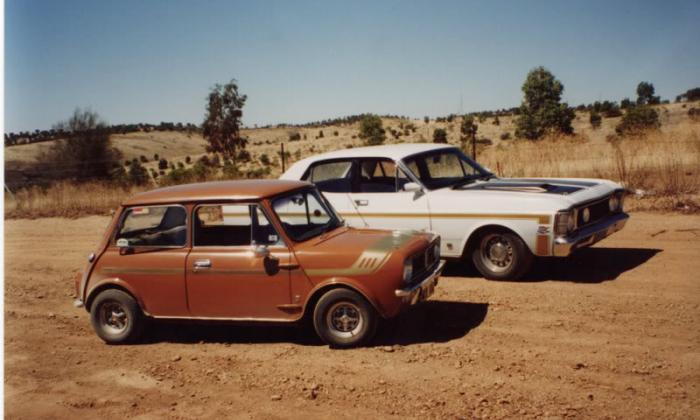 Arianka Tan Australian Leyland Mini Clubman GT 1971 (1).jpg