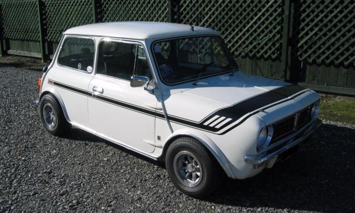 Australian New Zealand Mini Clubman GT 1973 white (1).jpg