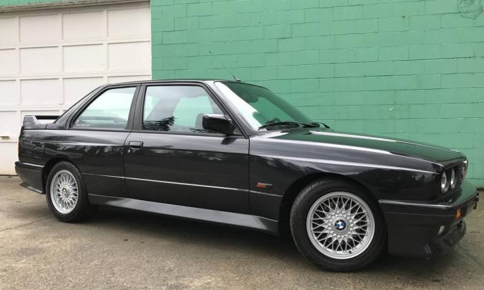 BMW E30 M3 side profile black.jpg