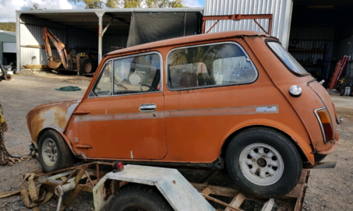 Cadiz Orange Australian Mini Clubman GT unrestored shell images 1971 (1).png