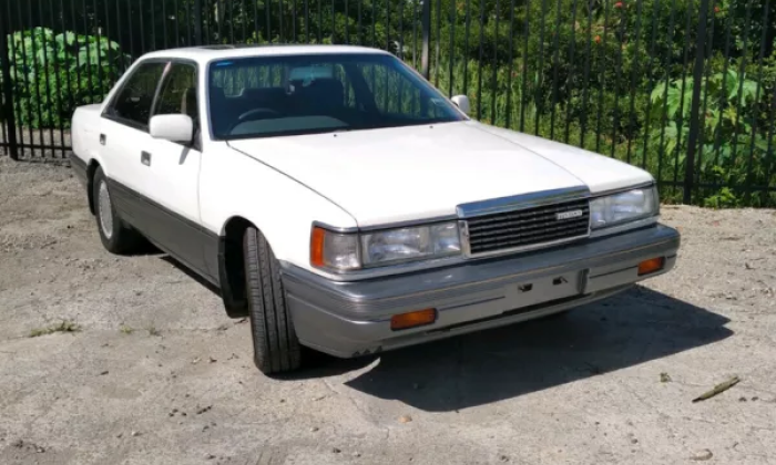 For sale - 1987 Mazda 929 hardtop sedan white over grey Australia (1).png