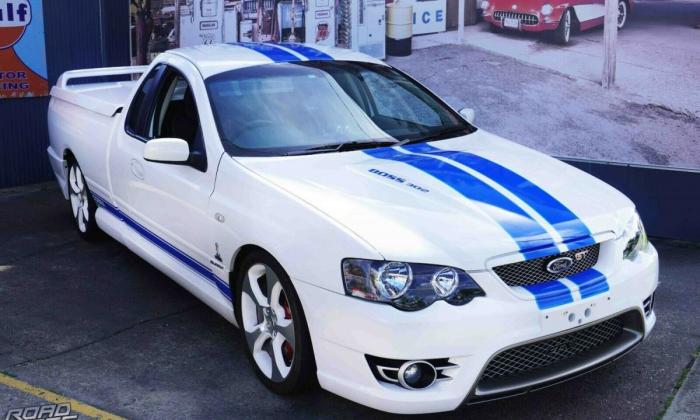 For sale 2007 Ford Falcon Cobra ute white blue stripes build number 002 (10).jpg