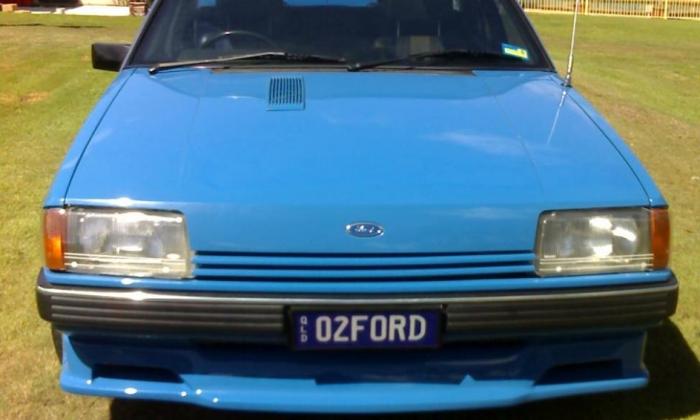 Ford Falcon XE Dick Johnson Grand Prix Turbo 1983 car number 2 (5).jpg