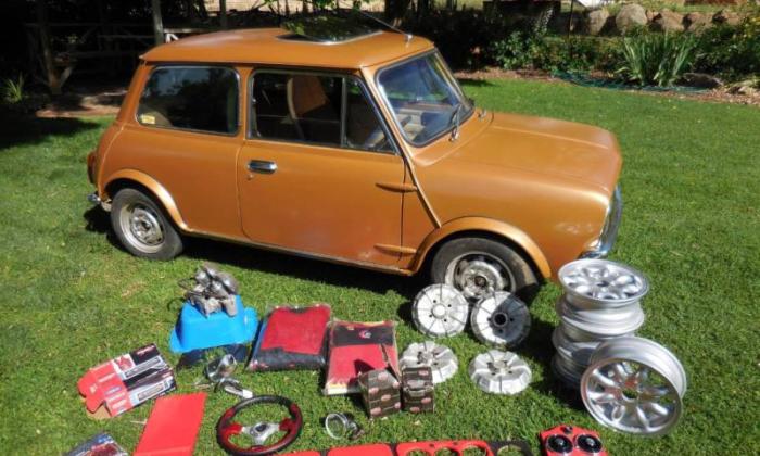 Gold Nugget Leyland Mini 1275LS Australia Orange NSW 2016 (2).JPG