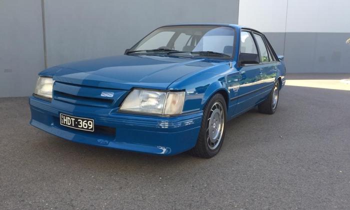 Holden Commodore VK Group A HDT Blue Meanie 1985 (29).jpg