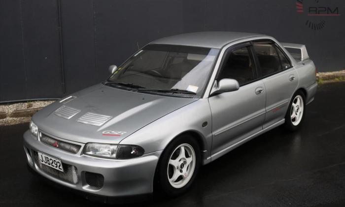 Original Mitsubishi Lancer Evolution II (Evo 2) silver NZ images 1994 (1).jpg